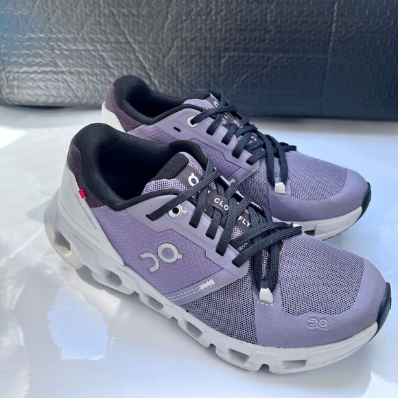 On Running | Women's Cloudflyer 4 | Shark / Pearl | Sz W6 | 71.98092 | Pre-owned - Picture 8 of 13